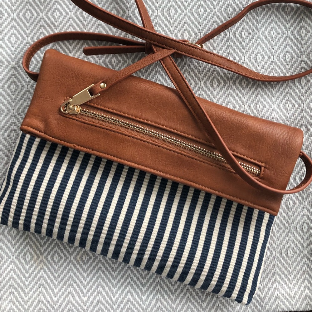 *NEW Antik Kraft stripped crossbody purse